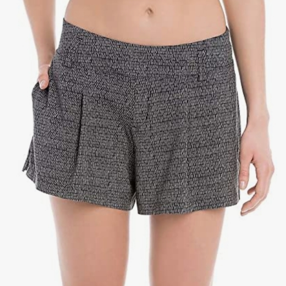 Lole Black and Gray Juara Shorts S NWT